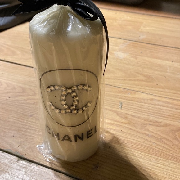 Candle - Picture 2 of 2